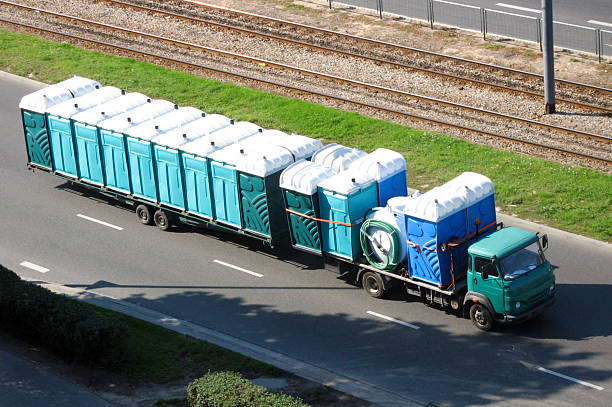 Best Luxury portable toilet rental  in Eddyville, IA